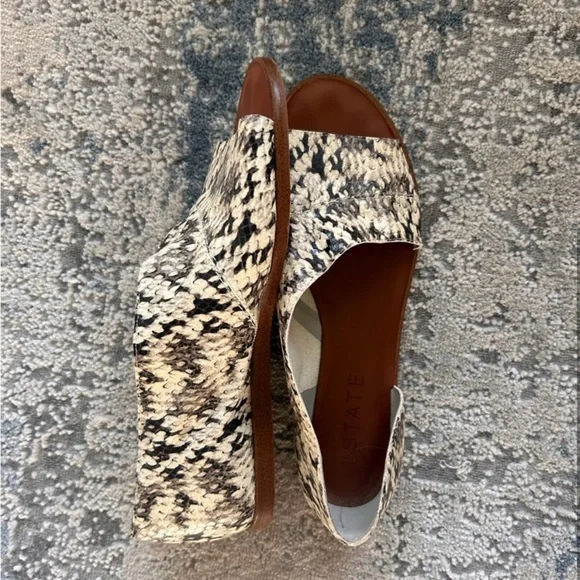 1. State Snakeskin Pattern Sandals - Picture 4 of 5